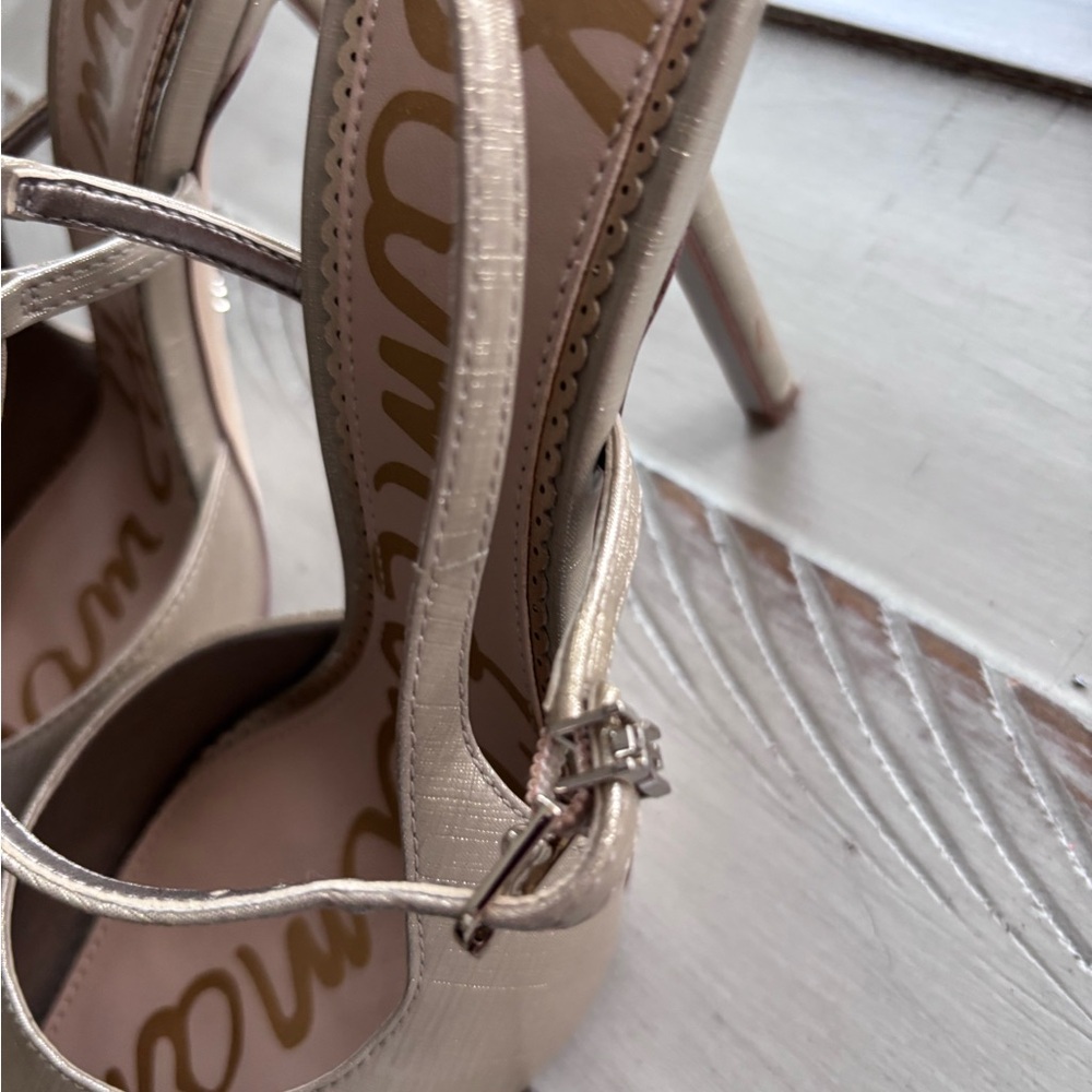 Sam Edelman Women's Ayla mettalic Heels - Picture 3 of 8